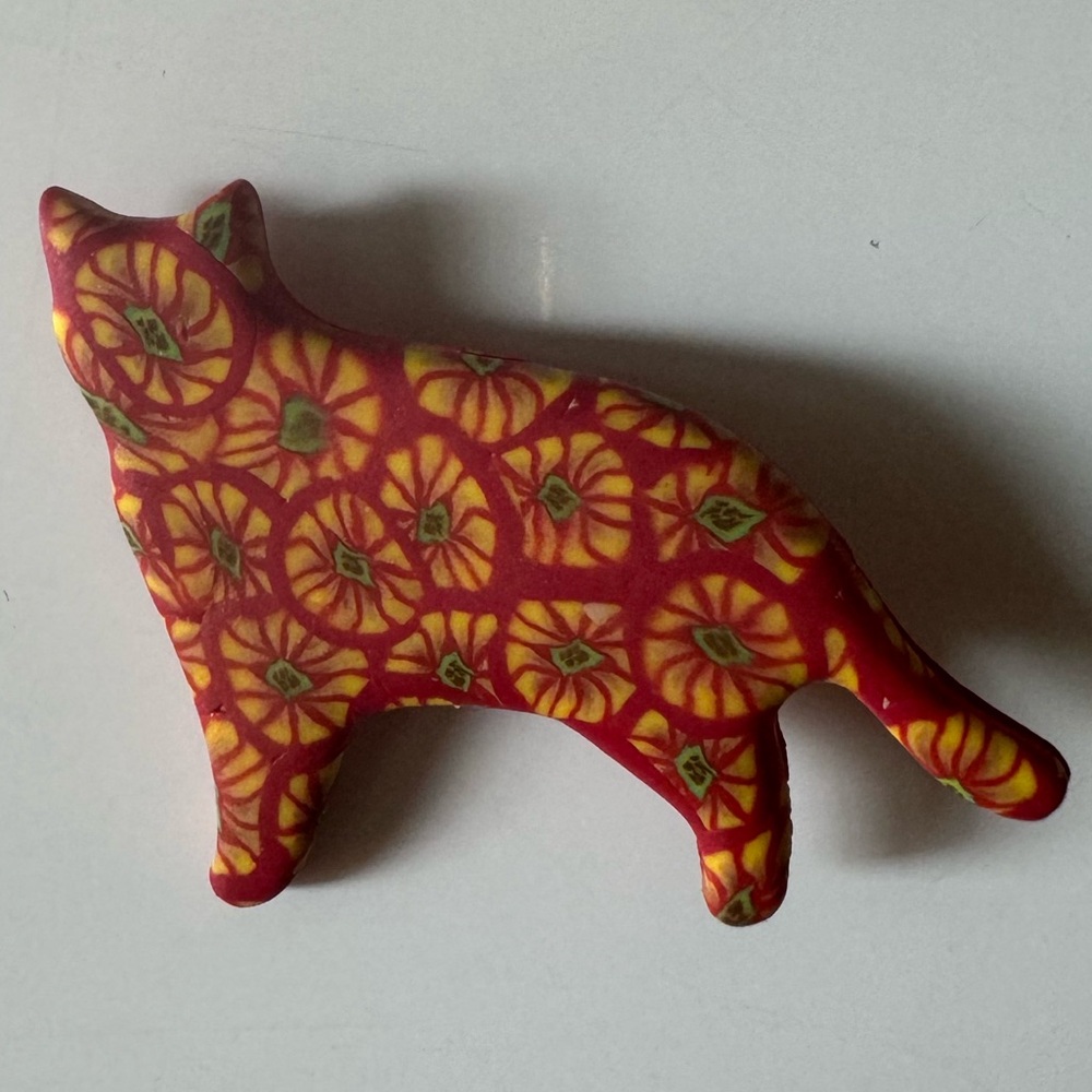 Clay cat pin